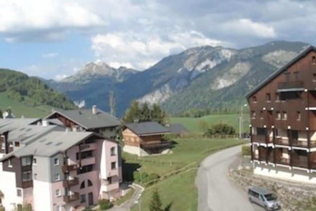 Appartement Montagne La Vallee Verte Coeur Station Hirmentaz Bellevaux Exterior foto